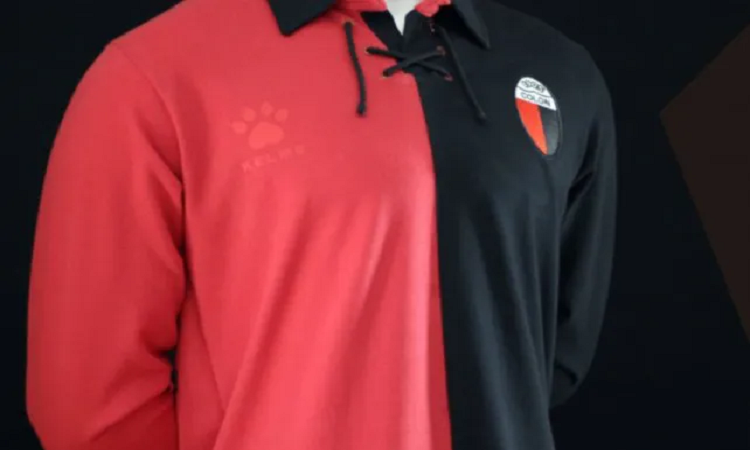 Kelme respondió por las camisetas erróneas de Colón