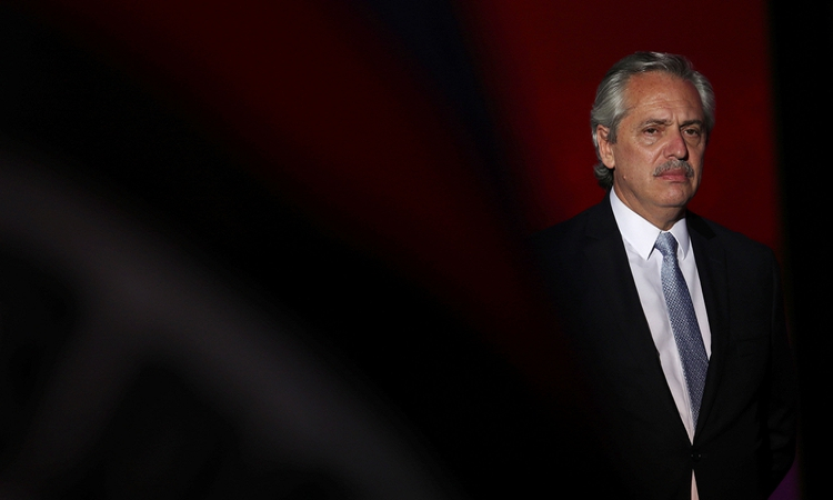 El plan de Fernández para lograr que la oposición y Trump apoyen su acuerdo con los fondos