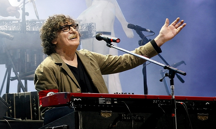 El comunicado oficial sobre la salud de Charly García: “Ya se encuentra en una habitación común”
