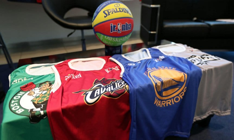 La NBA, cerca de anunciar su plan: competencia de 22 equipos, en Disney