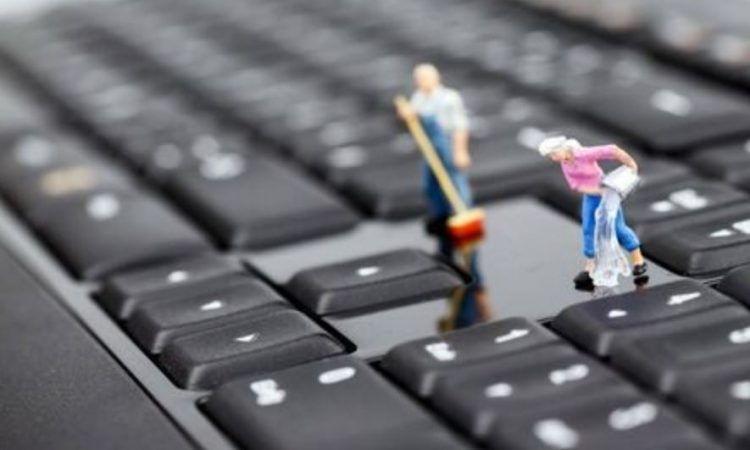 Fácil y efectivo: cómo desinfectar el teclado de tu computadora