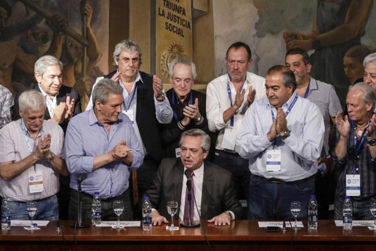 Romero pidió “prudencia y consenso” al legislar el “trabajo a distancia”