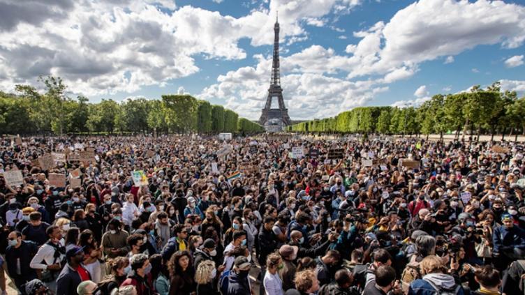 Nueva protesta en París contra el racismo y la brutalidad policial