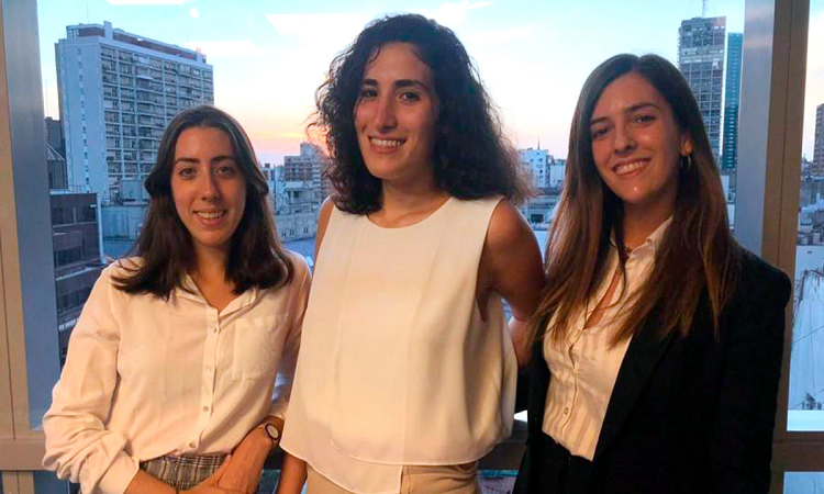 Un equipo de la UBA le ganó una competencia de Derecho a las mejores universidades francesas