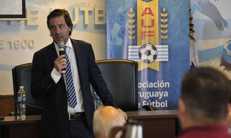 Conmebol eligió al reemplazante de Tapia en el Consejo de la FIFA