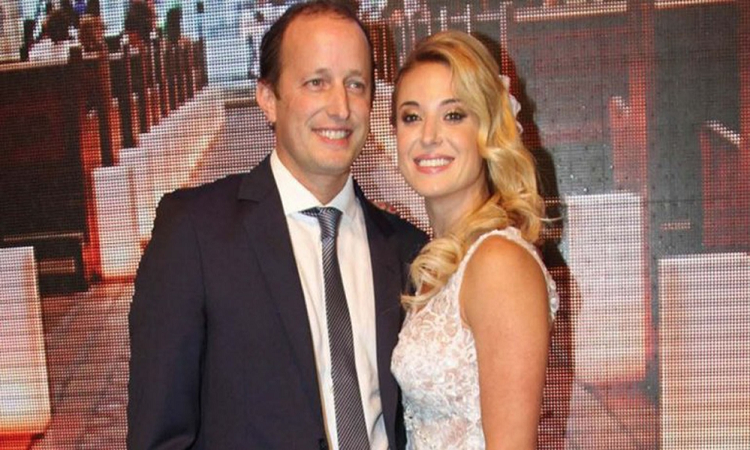 Jésica Cirio publicó una foto de Martín Insaurralde en el hospital: 