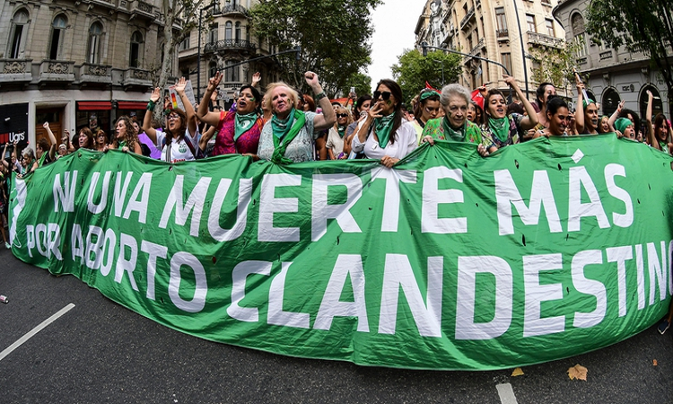 Aborto legal: el Gobierno mantiene la idea de enviar el proyecto este año, después de septiembre