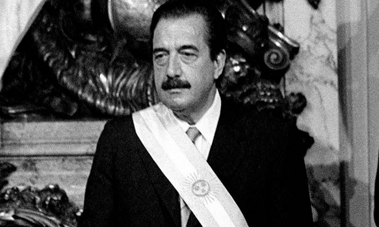 El Presidente publicó un video de Raúl Alfonsín para 