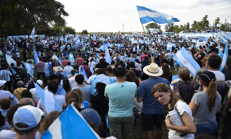 Banderazo contra la expropiación de Vicentin: masivas protestas en todo el país