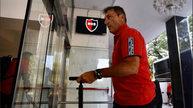 Kudelka empezó a pasar la escoba y arma el Newell's que afrontará los próximos desafíos