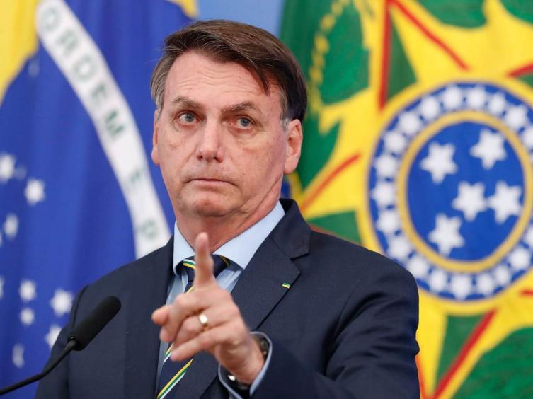 Brasil: prueba de vacuna y un prometedor plan económico en medio del pico