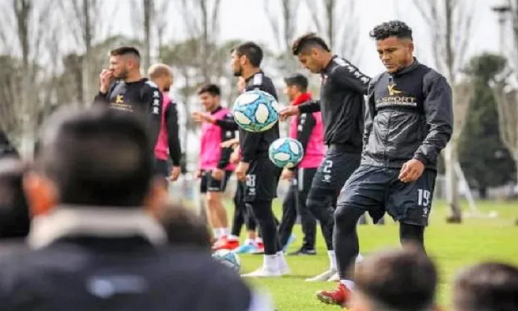 Pablo Santella llegó a Santa Fe para estar más cerca del plantel Sabalero