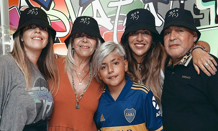 La respuesta de Dalma y Gianinna al desafiante video de Diego Maradona