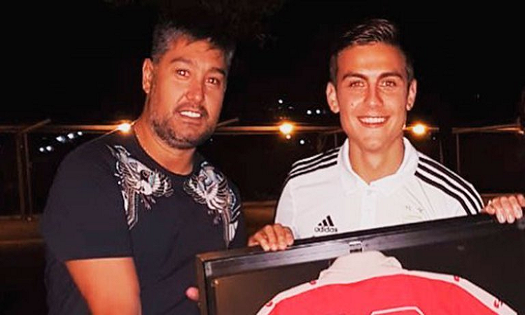 Denunciaron al hermano de Dybala de robar un auto en Córdoba: el chat que lo complica
