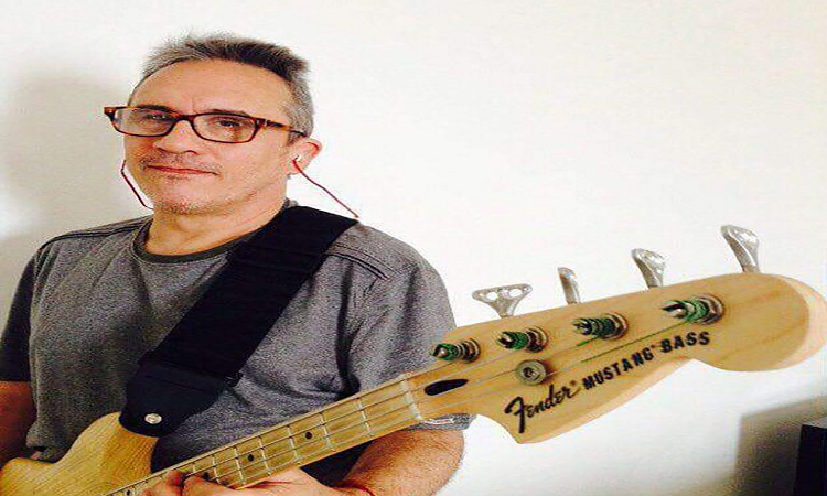 El cantante de Los Enanitos Verdes se reencontró con la mujer en quien se inspiró para Tus viejas cartas 