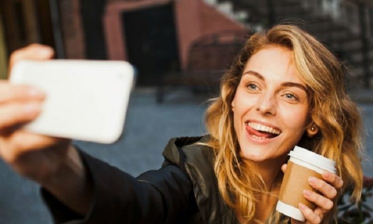 Impulsan un proyecto de ley para regular el labor de los influencers