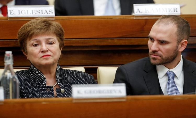 El Gobierno negociará un programa con el FMI aunque no resulte exitoso el canje con los bonistas