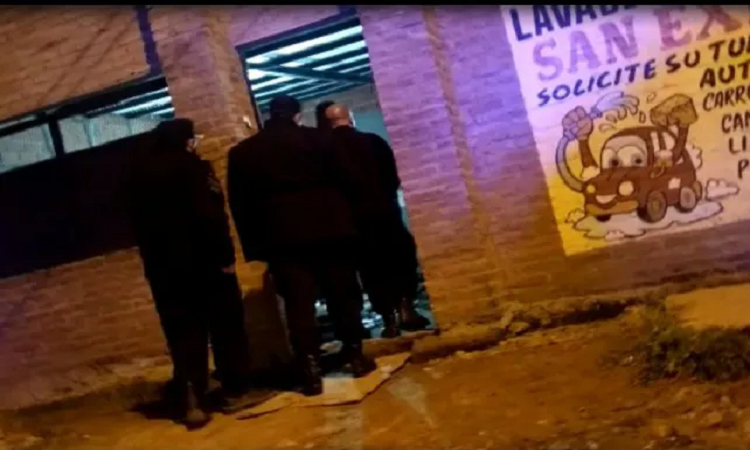 Policías y municipales interrumpieron una fiesta de 15 con 300 invitados