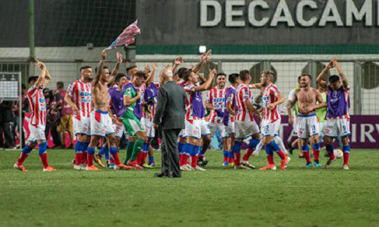 En Unión los jugadores se van masivamente del club