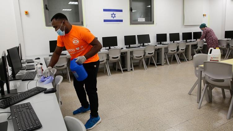 Israel se encamina a un nuevo confinamiento por un aumento sostenido de casos