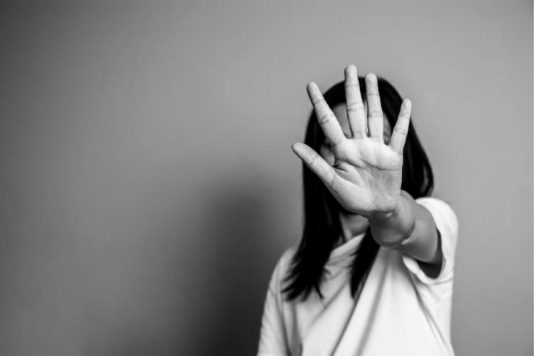 Proponen la creación de espacios para denunciar violencia de género