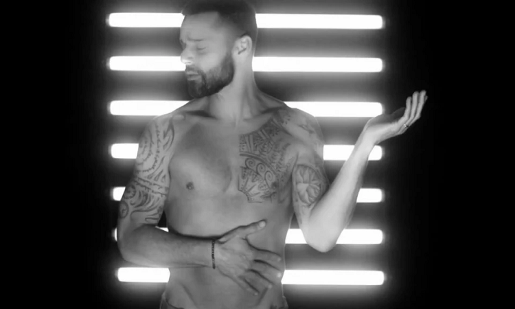 El sensual video que grabó Ricky Martin para uno de sus temas