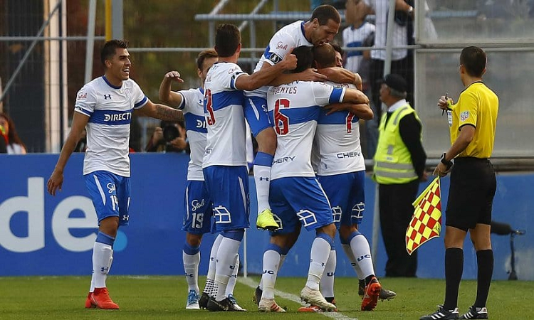 Los equipos de Chile jugarían la Libertadores en otro país