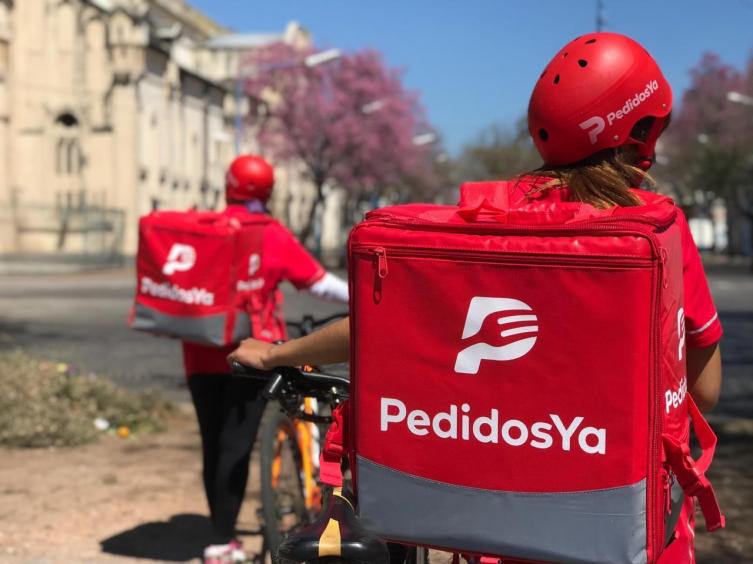 Fijan un tope a la comisión de las apps de delivery 
