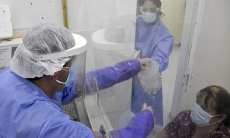 Amplían la definición de caso sospechoso de coronavirus: se agregan cefalea, diarrea y vómitos