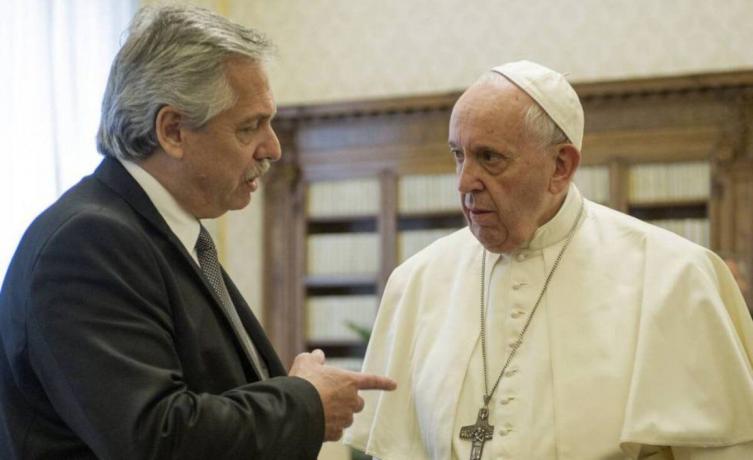 Alberto Fernández llamó al Papa para agradecerle su respaldo a la Argentina