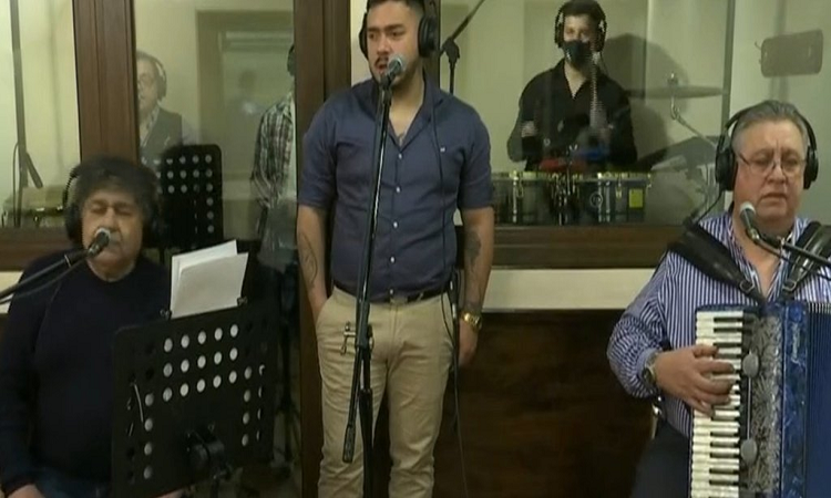 El emotivo homenaje a Leo Mattioli de su hijo, Nicolás, junto a Los Palmeras