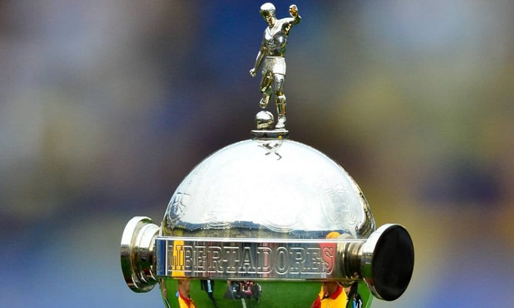 Nicolás Russo puso en duda la fecha de arranque de la Libertadores