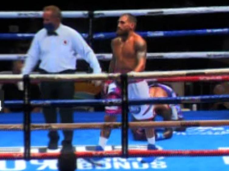 Extraordinario KO del argentino Alberto Palmetta para consagrarse campeón de la AMB