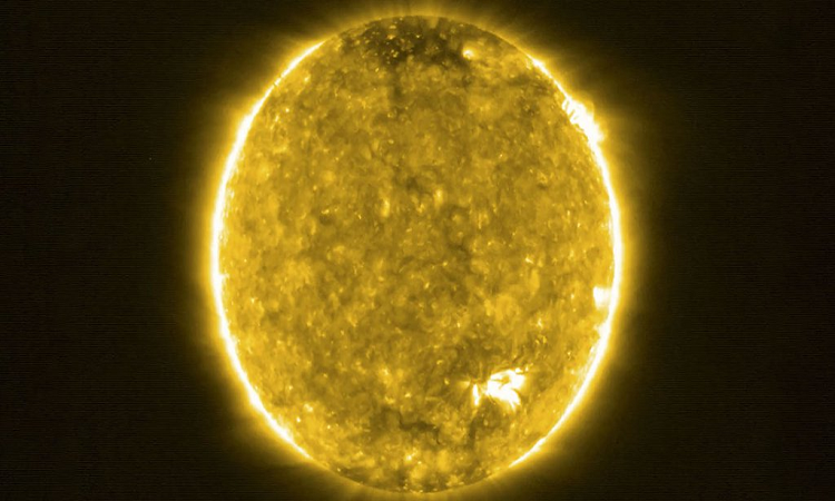 Una tormenta solar golpeará la Tierra y podría afectar las comunicaciones y la red eléctrica
