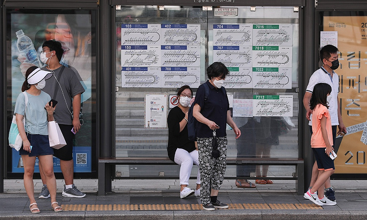 El coronavirus se expande en zonas de Asia y sigue castigando a América