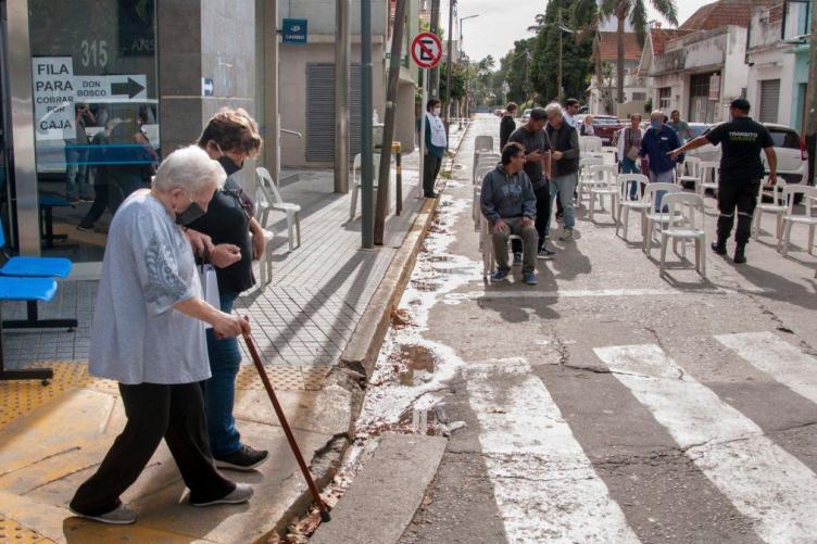 Oficializan el aumento de 7,5% para las jubilaciones