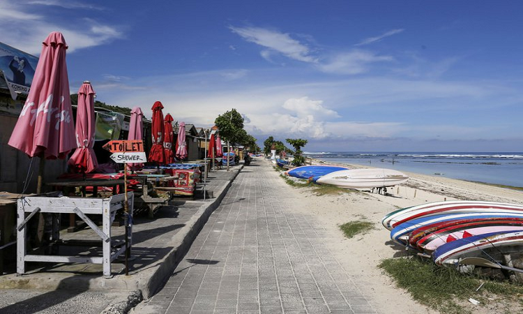 Bali prohibió a los turistas extranjeros por el resto del año