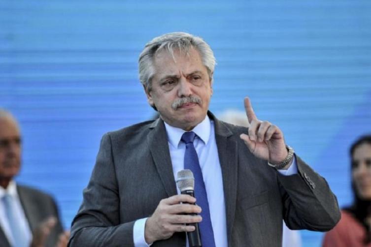 Fernández defendió el congelamiento en tarifas de cable, telefonía e internet