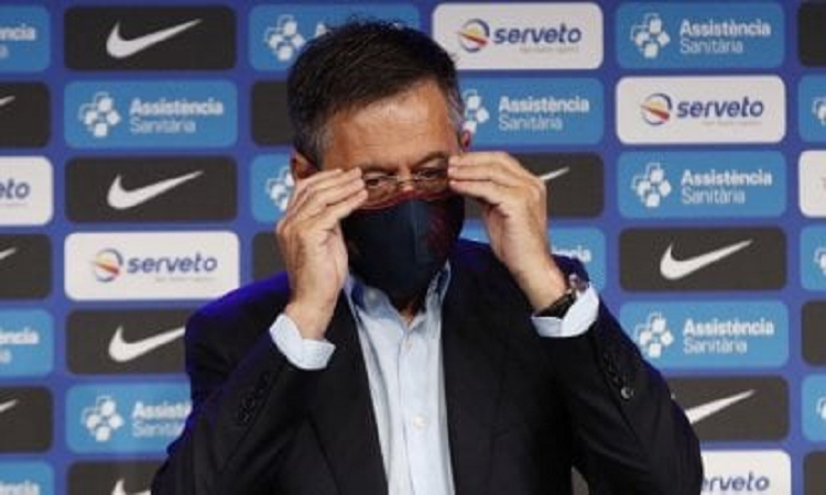 Barcelona: Los Mossos acusan de corrupción a Bartomeu