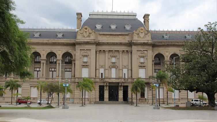 Los recursos provinciales crecen 10 puntos por debajo de la inflación