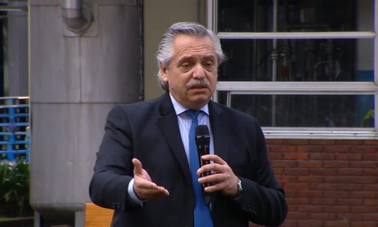 Alberto Fernández: “El problema no se resuelve escondidos en patrulleros