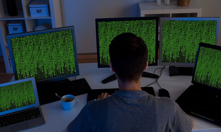 Vence el plazo que pusieron los hackers para publicar la información que robaron a Migraciones