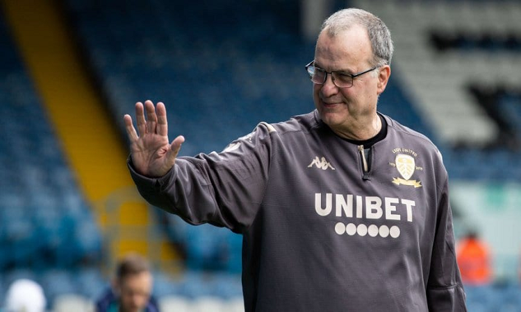 Bielsa confirmó su continuidad en el Leeds