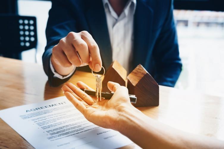 Inmobiliarias: incertidumbre sobre aperturas y cambios en el dólar