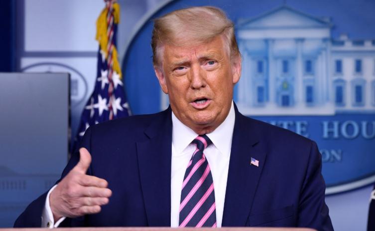 Trump prometió a todos los estadounidenses, la vacuna para abril