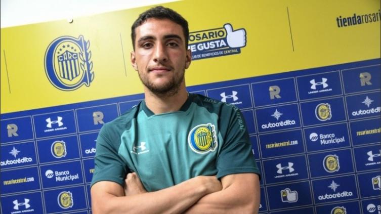 Un club de España, el posible destino del defensor canalla Cristian González