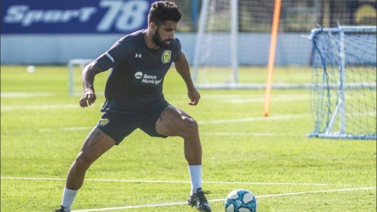 Ordóñez aclaró que Brítez debe decidir si quiere seguir o no en Rosario Central 