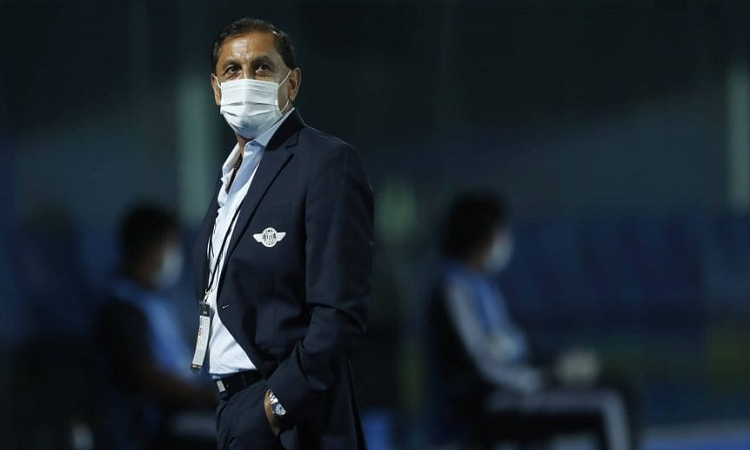 Ramón Díaz dejó de ser el entrenador de Libertad