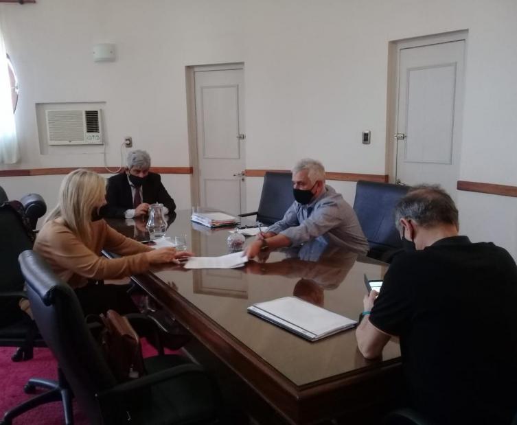 Firma de convenio entre la provincia, el MPA y la Auditoria General 