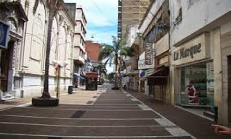 Reabren los shoppings y se extiende el horario comercial